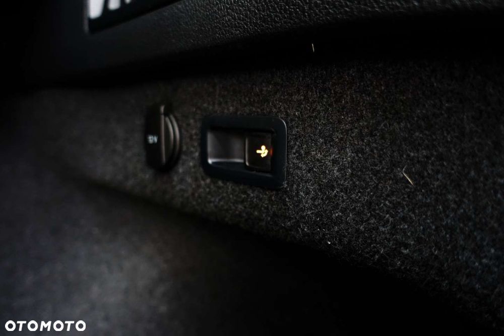 Volkswagen Passat Variant - 7