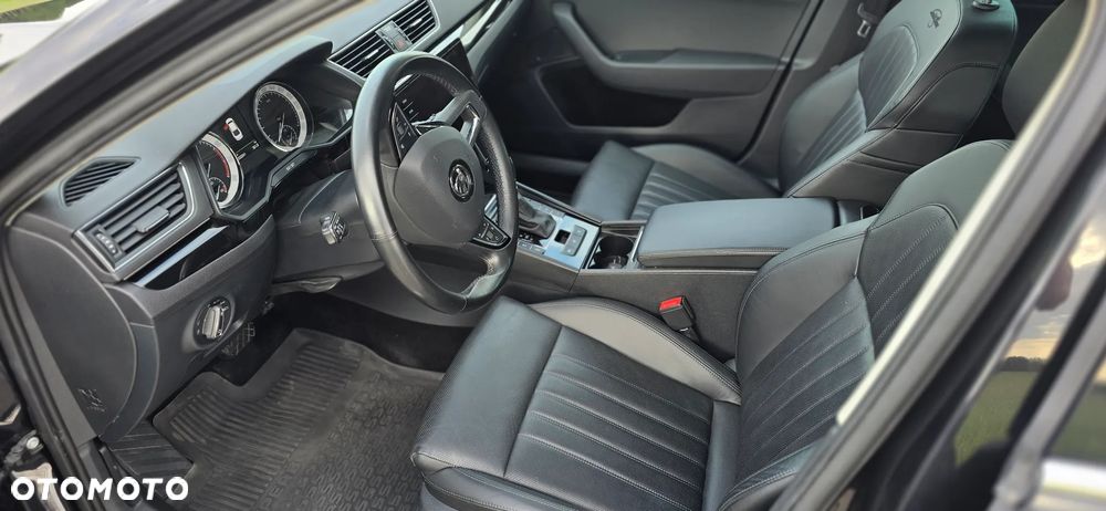 Skoda Superb 2.0 TSI 4x4 L&K DSG - 19