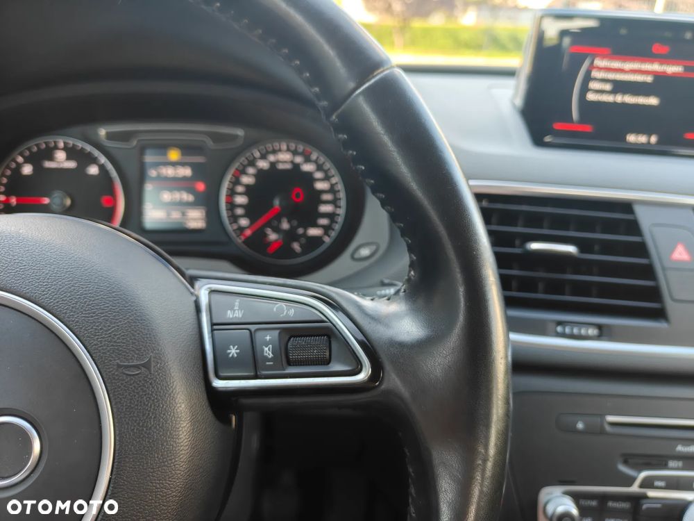 Audi Q3 2.0 TDI Design - 28