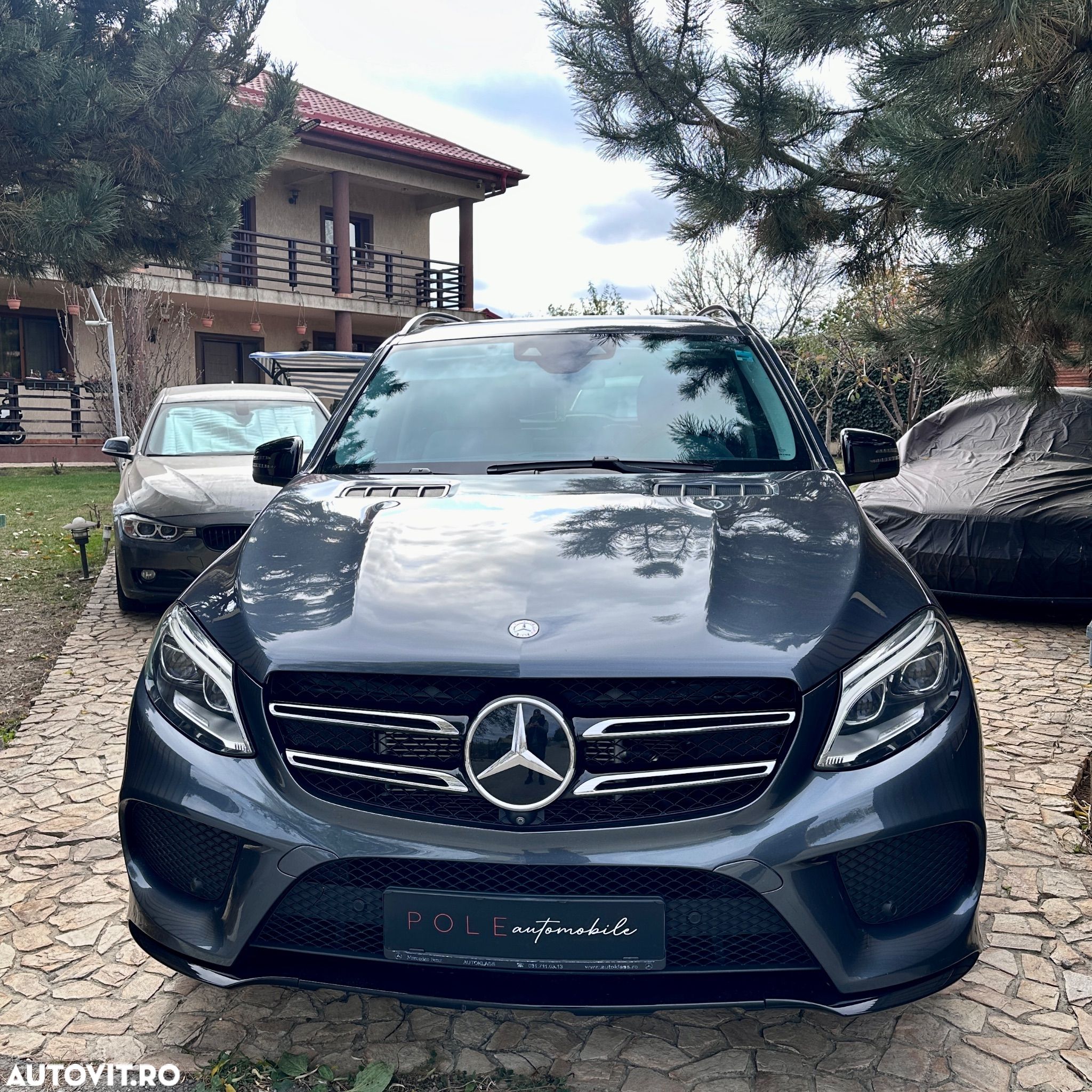 Mercedes-Benz GLE 500 e 4MATIC - 1