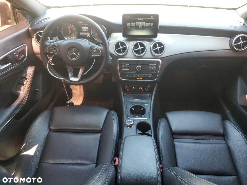 Mercedes-Benz CLA 250 Sport 4-Matic - 14