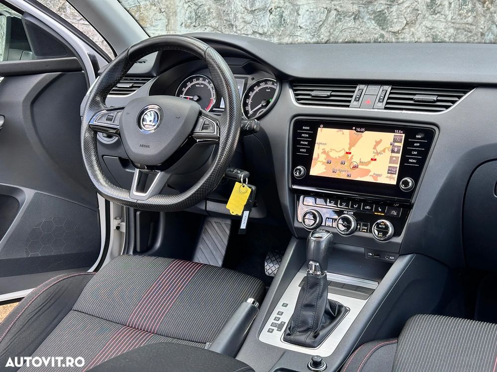 Skoda Octavia Combi Diesel 1.6 TDI DSG Style - 10