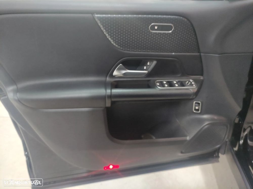 Mercedes-Benz GLB 180 d Progressive - 8