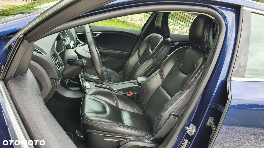 Volvo V40 D2 Drive-E Ocean Race - 7