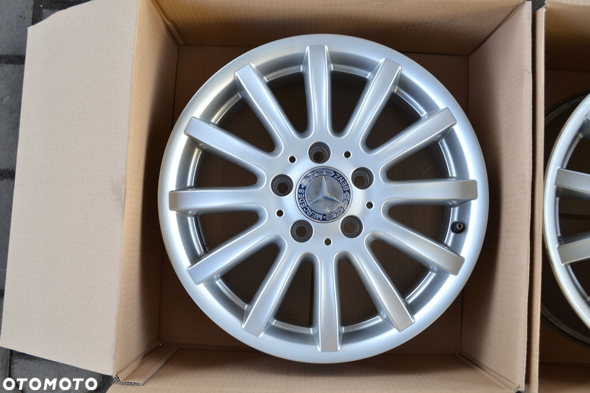 FELGI MERCEDES A B C CLA 5x112 6J16 ET 46 1820 - 4