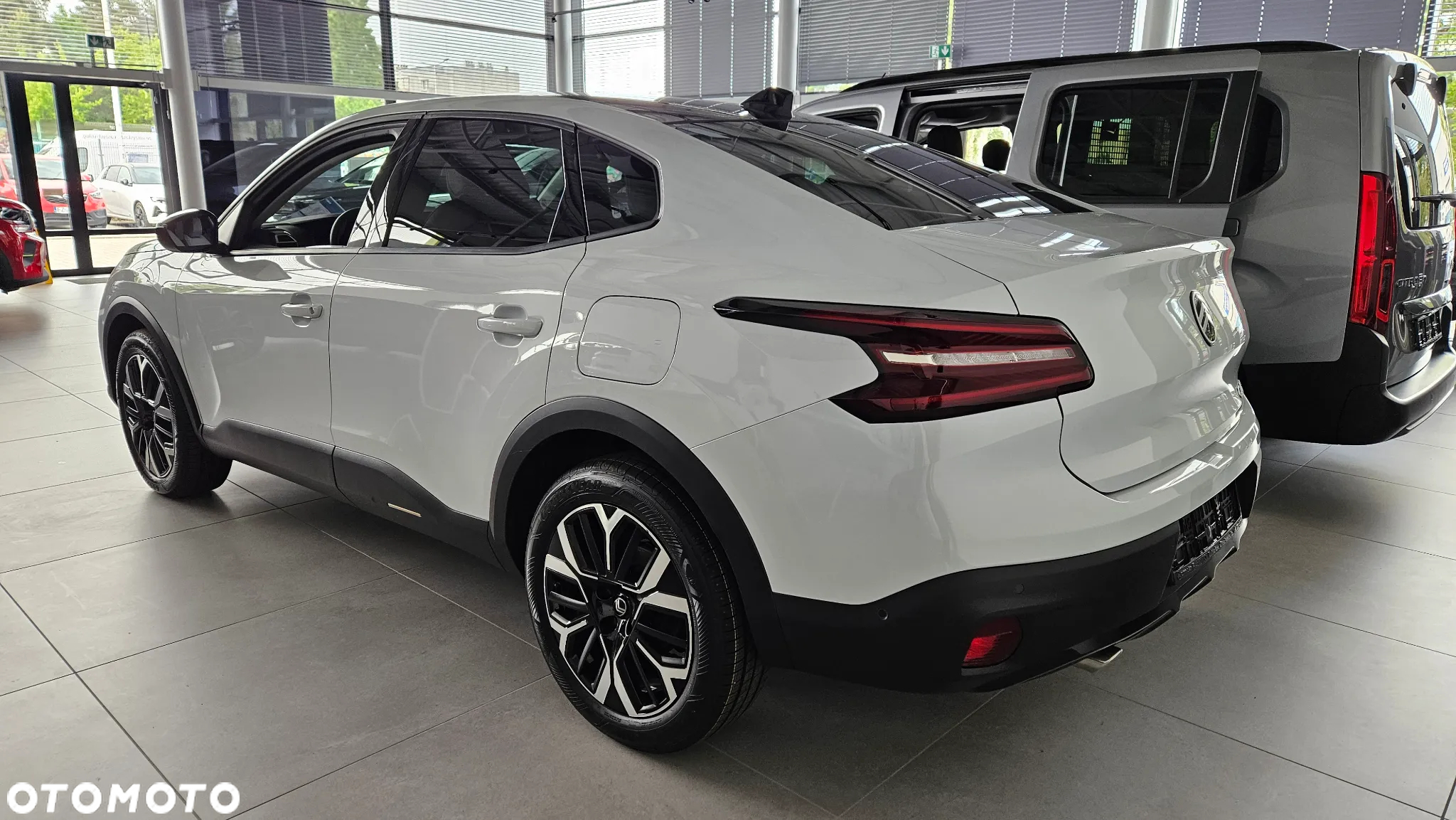 Citroën C4X 1.2 mHEV Max eDCT6 - 3