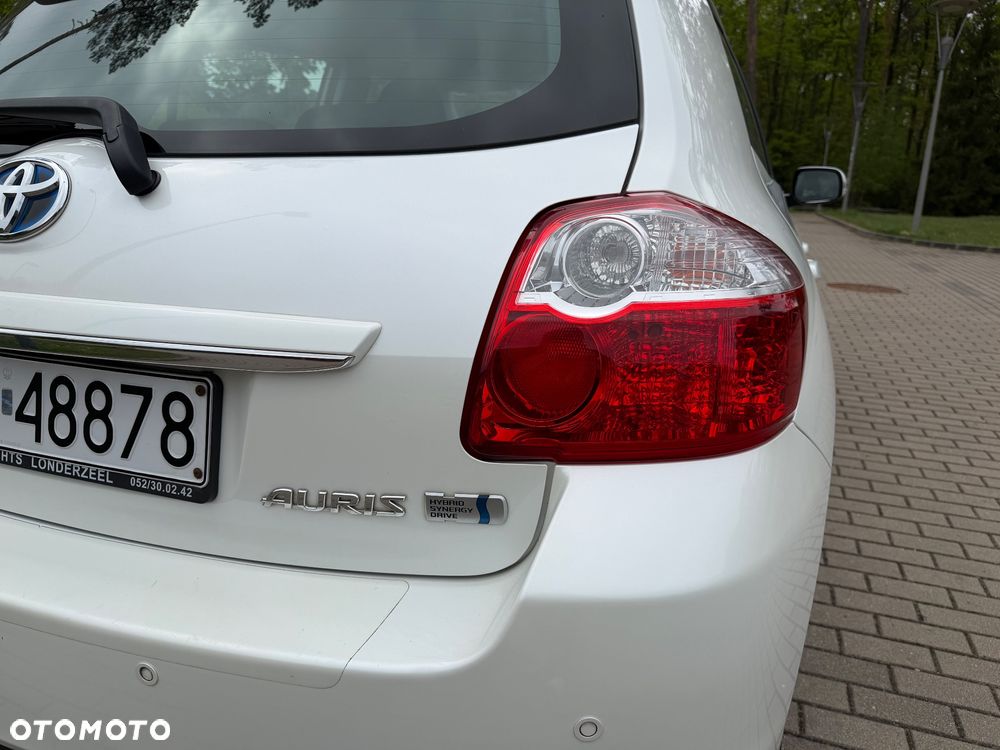 Toyota Auris 1.8 HSD Luna - 14