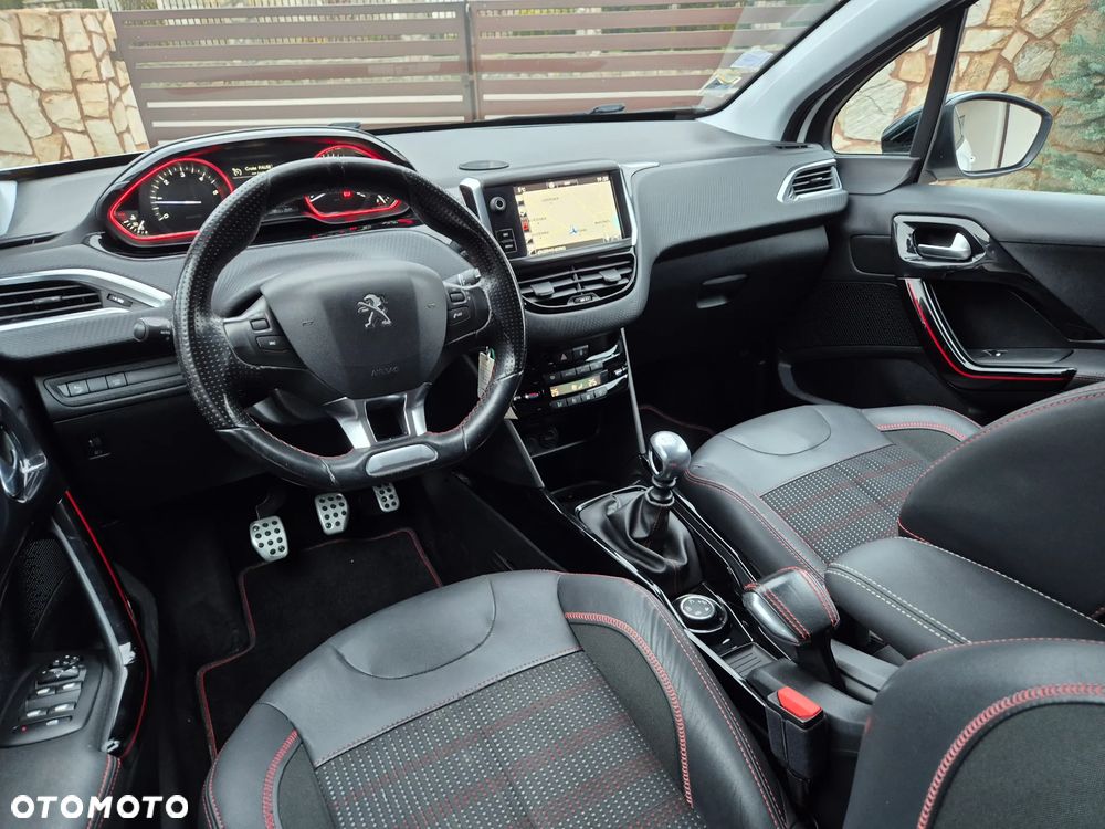 Peugeot 2008 BlueHDi FAP 120 STOP & START GT-Line Edition - 14