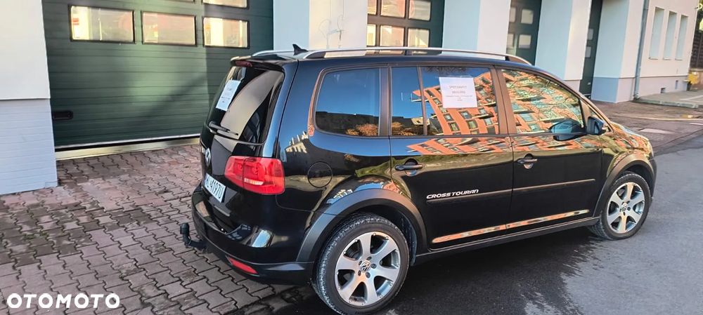 Volkswagen Touran 1.4 TSI DSG Cross - 12