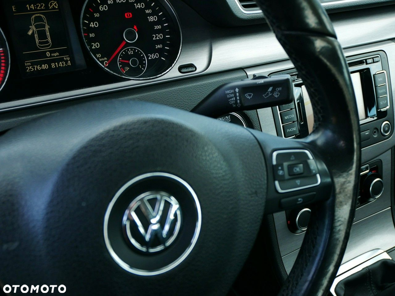 Volkswagen Passat 1.6 TDI DPF BlueMot Comfortline - 15