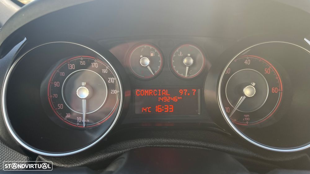 Fiat Punto 1.3 M-Jet Easy S&S - 10