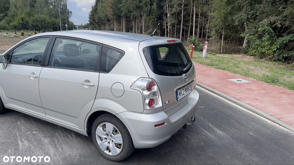 Toyota Corolla Verso - 5