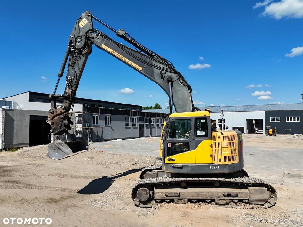 Volvo ECR235 - 30