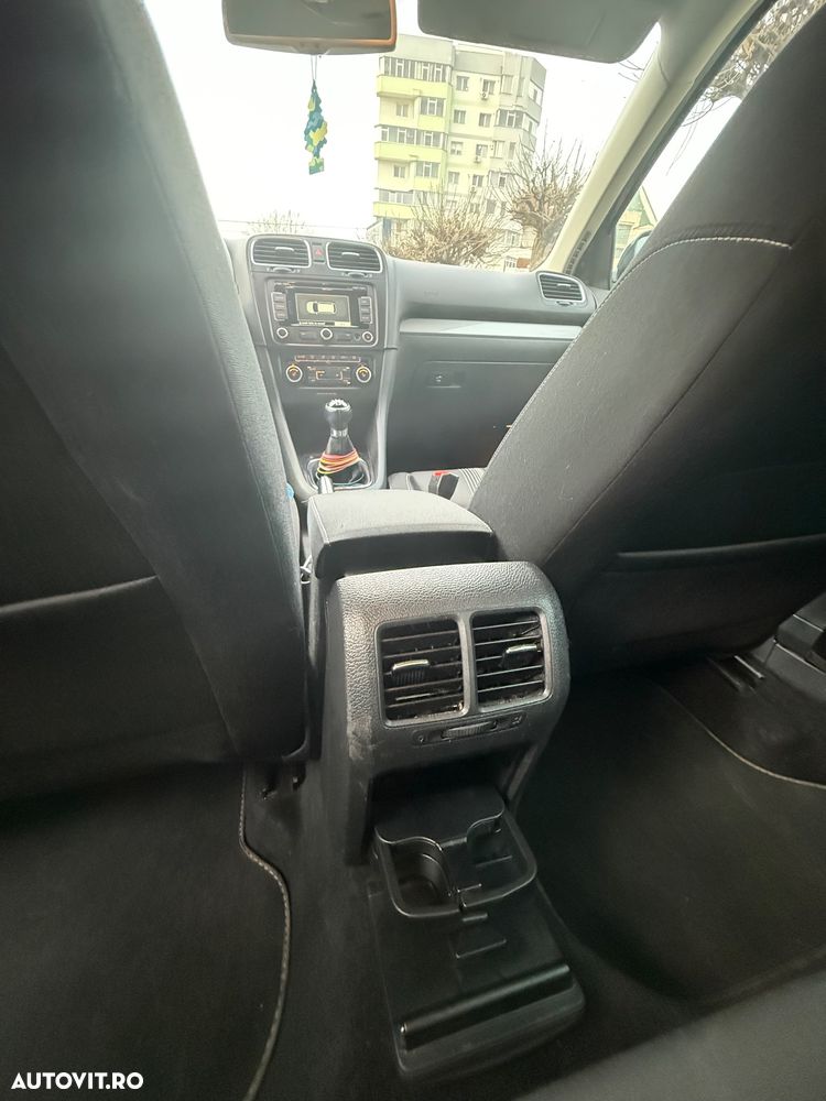 Volkswagen Golf 1.6 TDI DPF BlueMotion Technology MATCH - 30