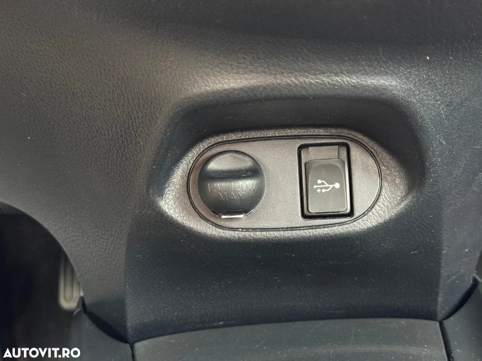 Toyota Yaris 1.0 L Eco - 23