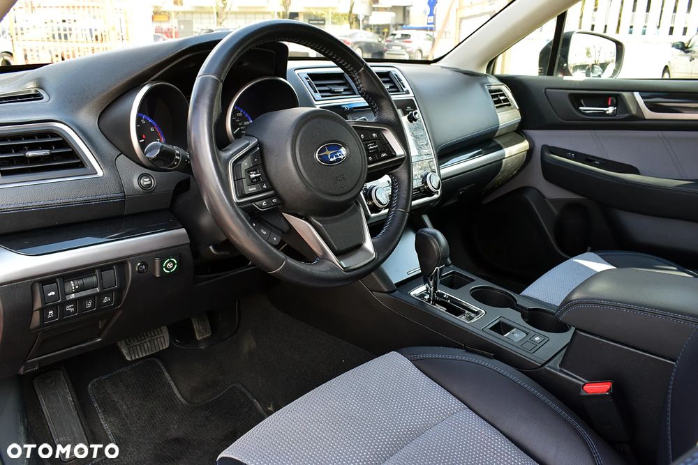 Subaru Legacy 2.5i Sport Navi - 4