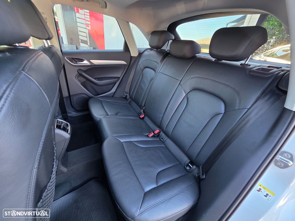 Audi Q3 2.0 TDI quattro S tronic sport - 25
