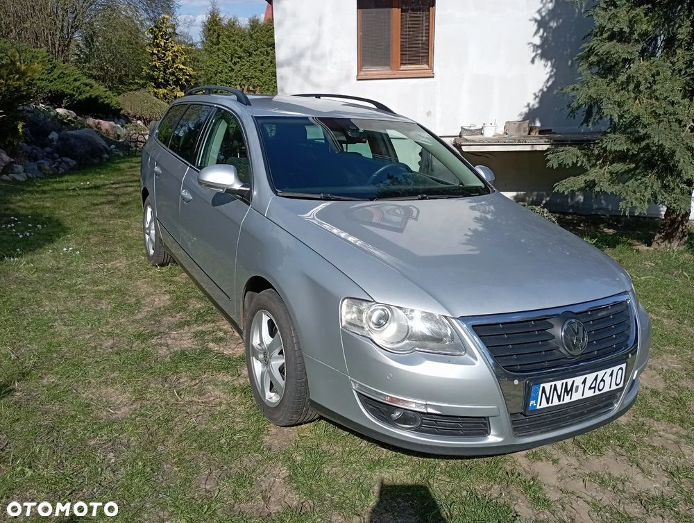 Volkswagen Passat 1.6 Comfortline - 2