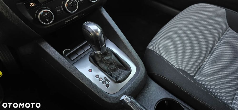Volkswagen Jetta - 37