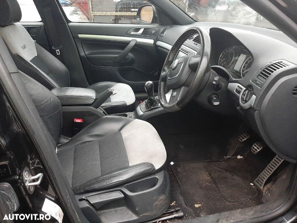 Set arcuri fata Skoda Octavia 2 2009 Berlina VRS 2.0 - 1