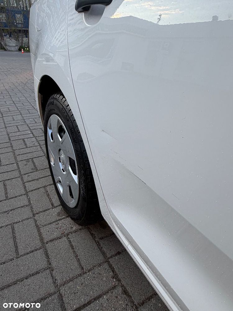 Skoda RAPID 1.2 Active - 4