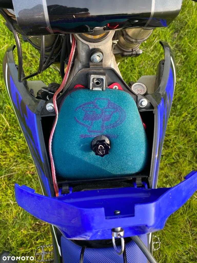 Yamaha YZF - 9