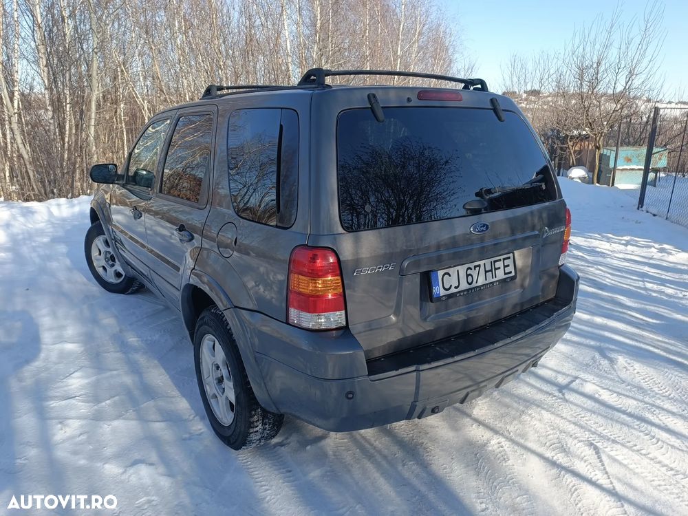 Ford Escape - 3