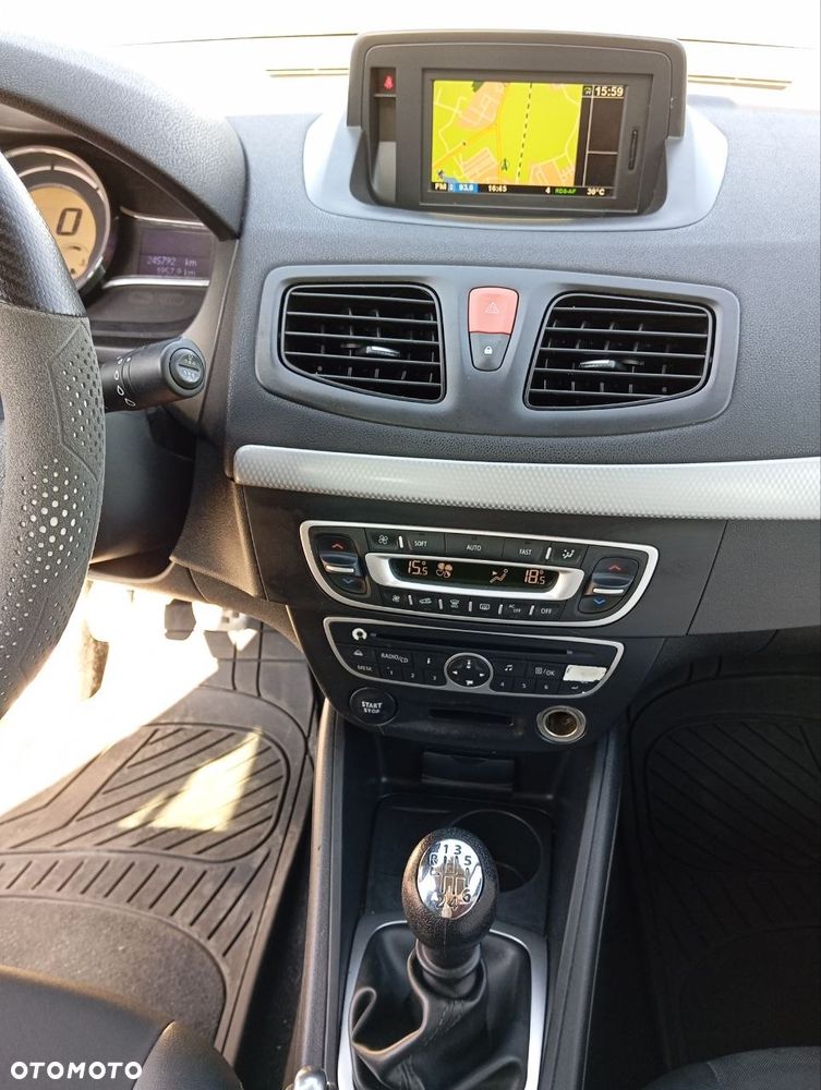 Renault Fluence 1.5 dCi Privilege - 23