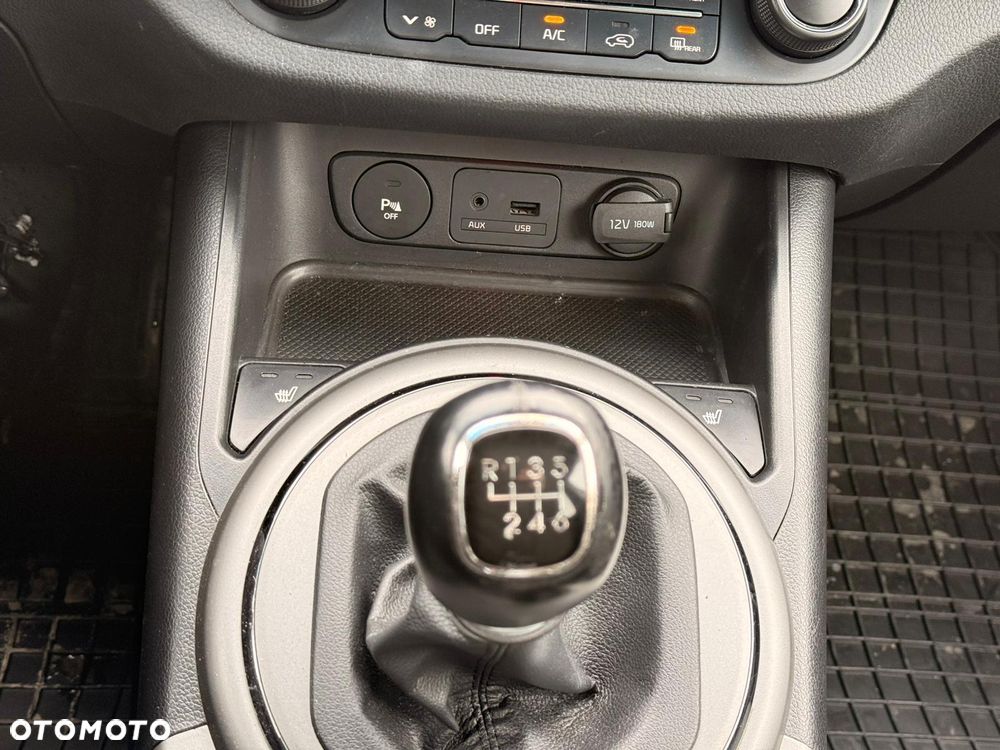 Kia Sportage 1.7 CRDI 2WD Attract - 4