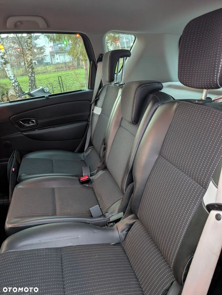 Renault Scenic 1.5dCi TomTom Edition EDC - 8