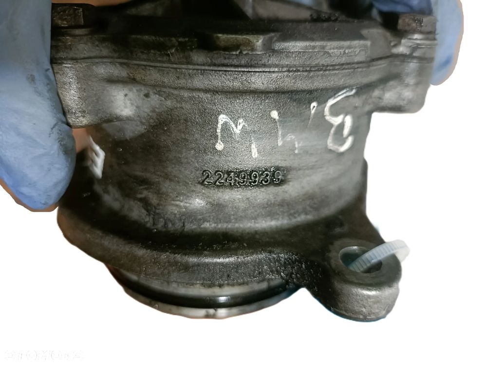 BMW E46 98-07 3,0 TD pompa vacum wakum PIERBURG 961/10885-8 * - 5