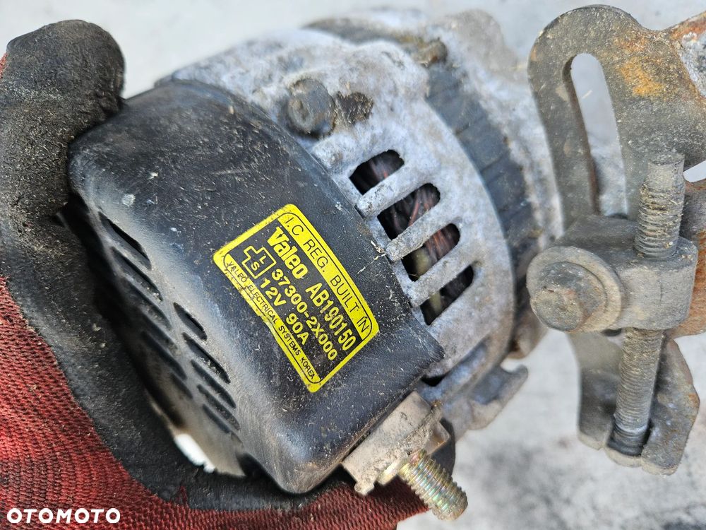 Alternator Kia Carens II 1,6 b 2005r 90A 37300-2X000 - 4