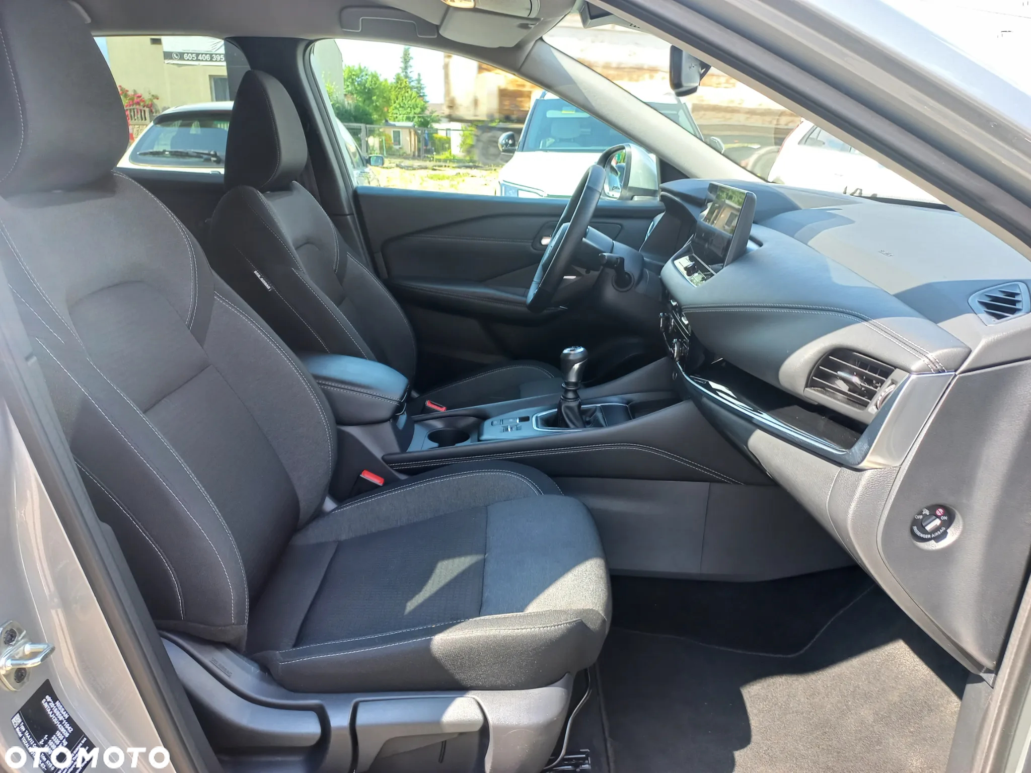 Nissan Qashqai 1.3 DIG-T mHEV N-Connecta - 19
