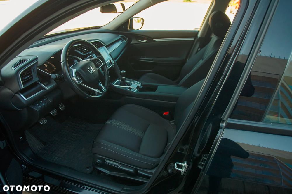 Honda Civic 1.5 T Executive - 17