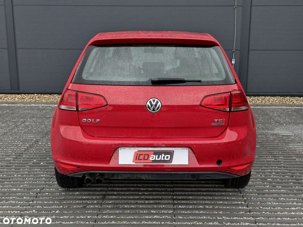 Volkswagen Golf - 6