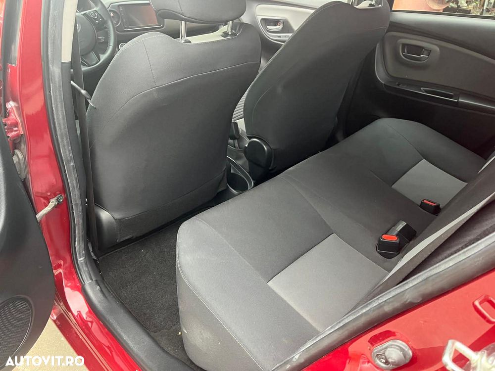 Toyota Yaris 1.5 L VVT-iE Multidrive S Active - 13