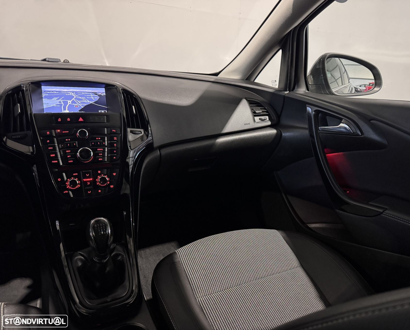 Opel Astra Sports Tourer 1.6 CDTi Executive S/S - 14