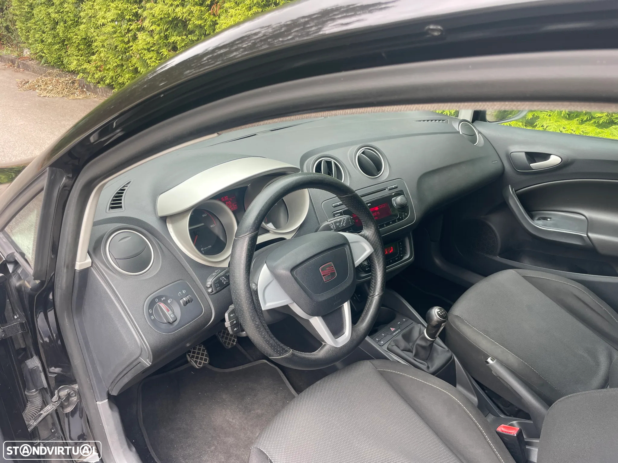 SEAT Ibiza 1.6 TDI 25 Anos DPF - 8