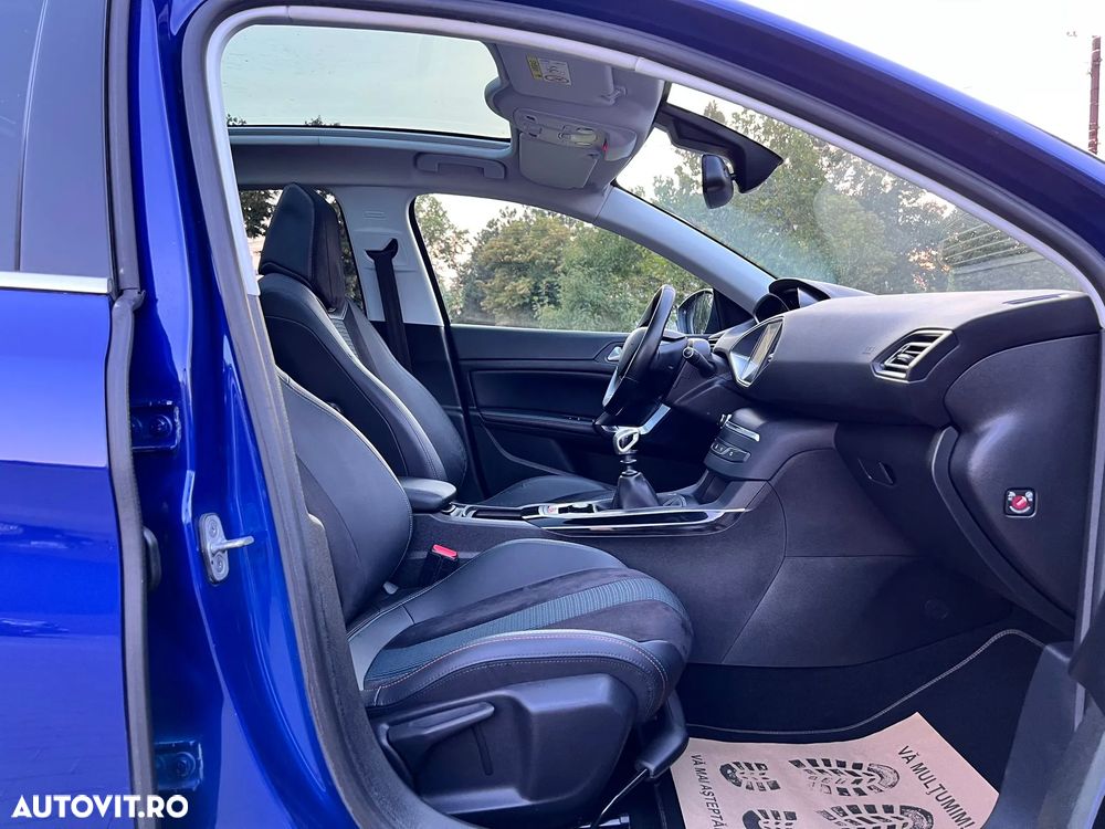 Peugeot 308 1.2 L PureTech Turbo S&S Allure - 15
