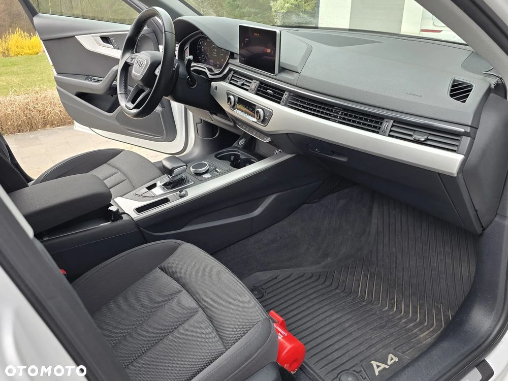 Audi A4 Avant - 33