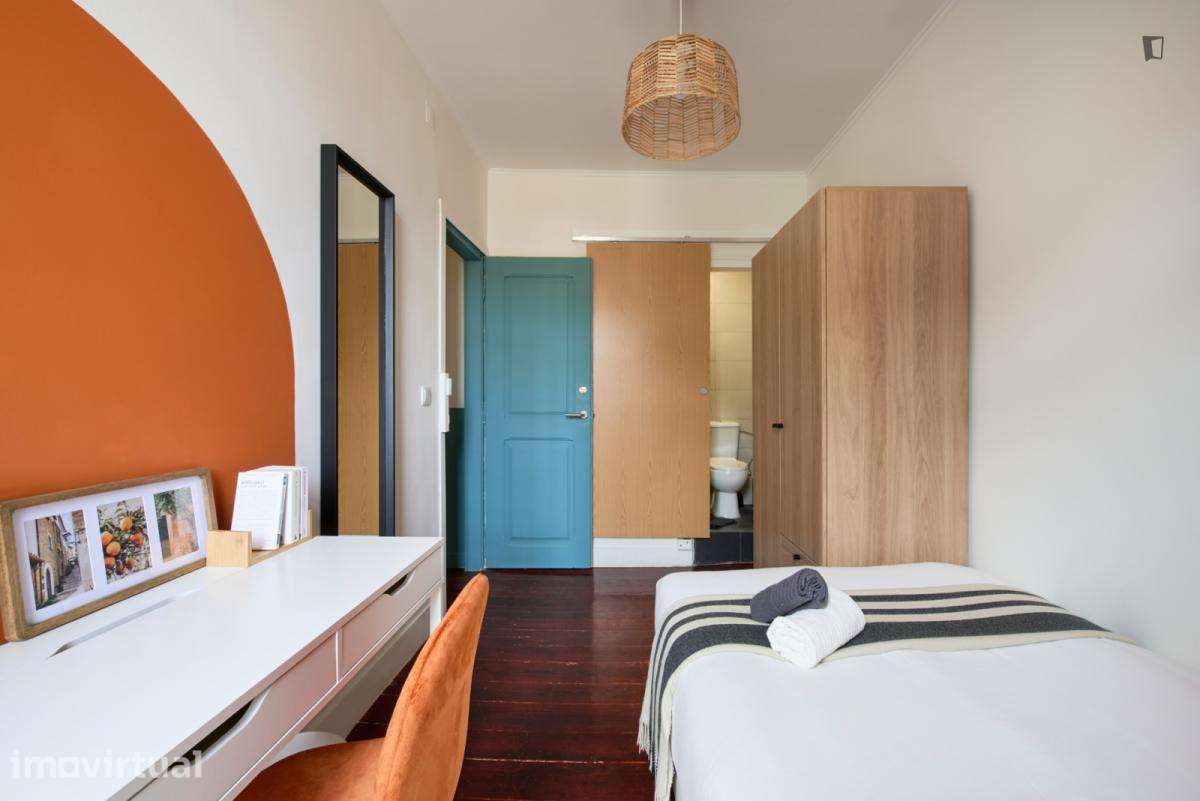 Quarto - localizado em Arroios Lisbon - Grande imagem: 4/48