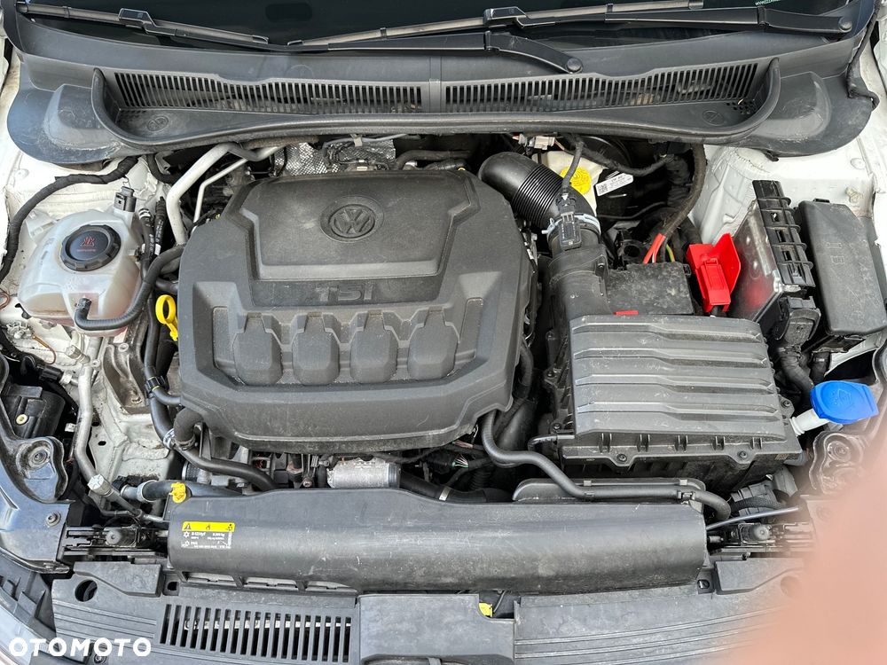 Volkswagen Polo 2.0 TSI DSG GTI - 21