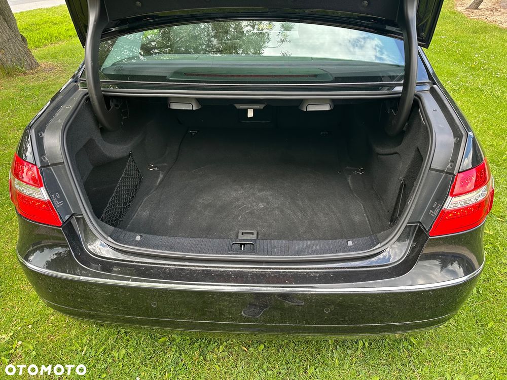 Mercedes-Benz Klasa E 250 CDI DPF BlueEFFICIENCY Automatik Avantgarde - 8