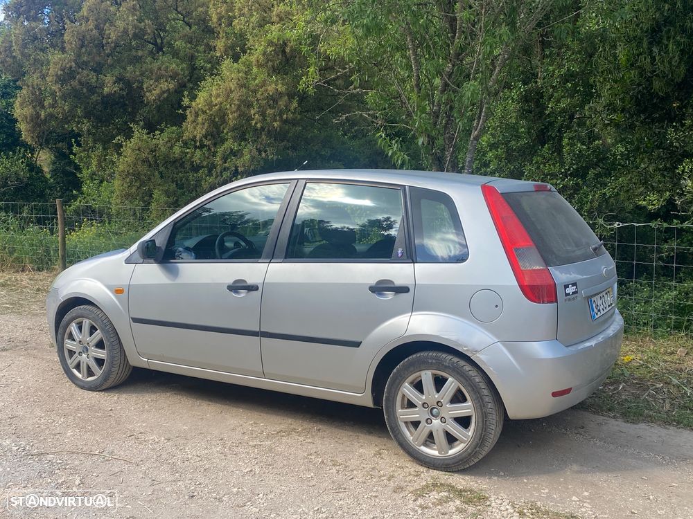 Ford Fiesta 1.25 Ghia - 5