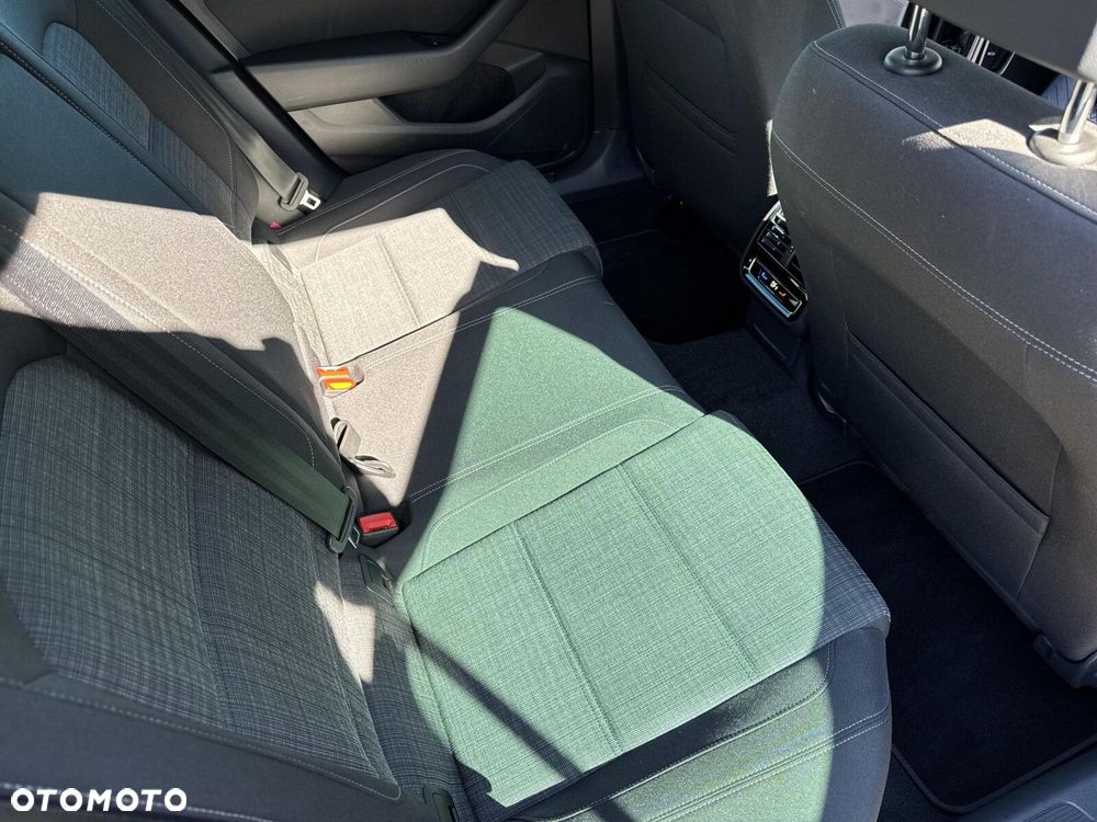 Volkswagen Passat 2.0 TDI EVO Business - 37