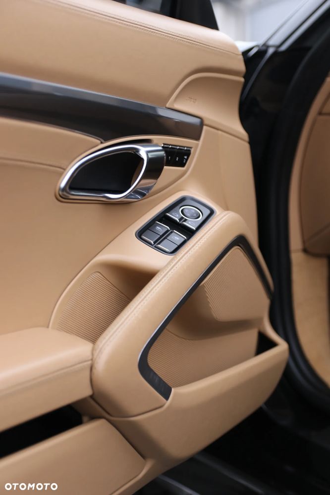 Porsche 911 Carrera 4S PDK - 35