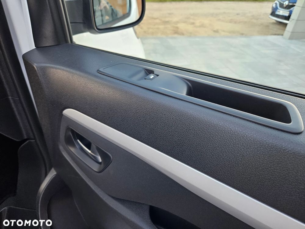 Opel Vivaro - 28