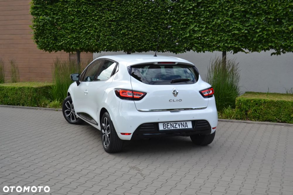 Renault Clio - 8