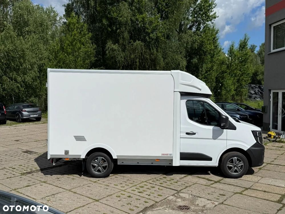 Renault Nowy Master Izoterma 2,5T DMC - 2