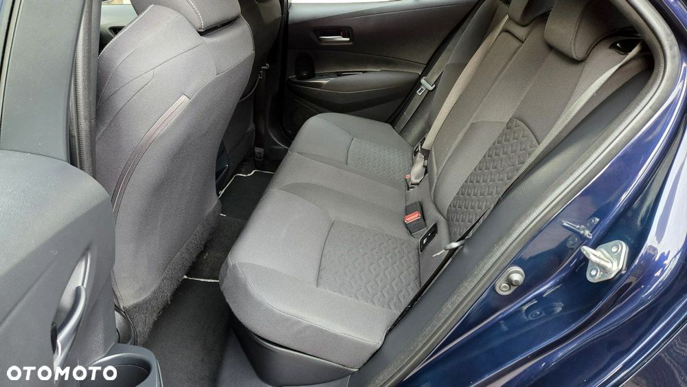 Toyota Corolla 1.8 Hybrid Comfort - 17